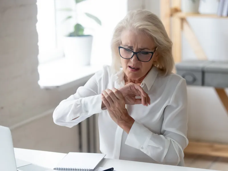 Wellness Revolution treating bursitis in Evanston