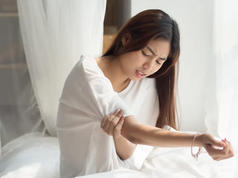 How Wellness Revolution treats elbow pain in Evanston