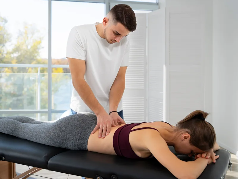 Chiropractic care for hip pain at Wellness Revolution in Evanston